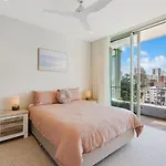 Kirra Coastal Luxe Retreat